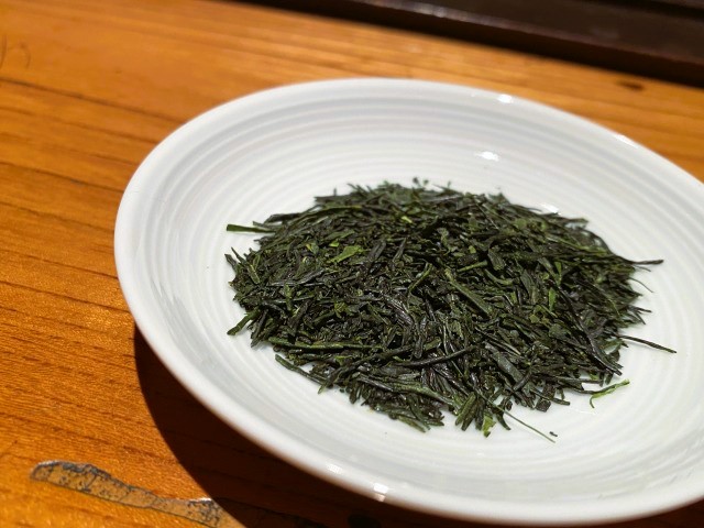 新茶 煎茶の茶葉